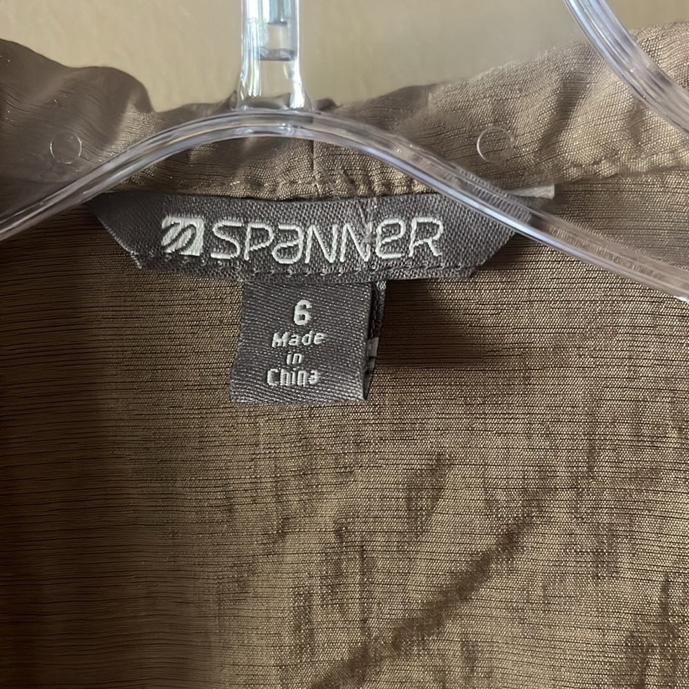 Spanner Jacket With Gold Threads And Three Buttons - image 2